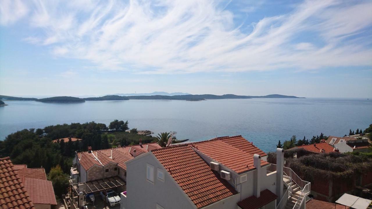 Apartments Anita Hvar Town Buitenkant foto